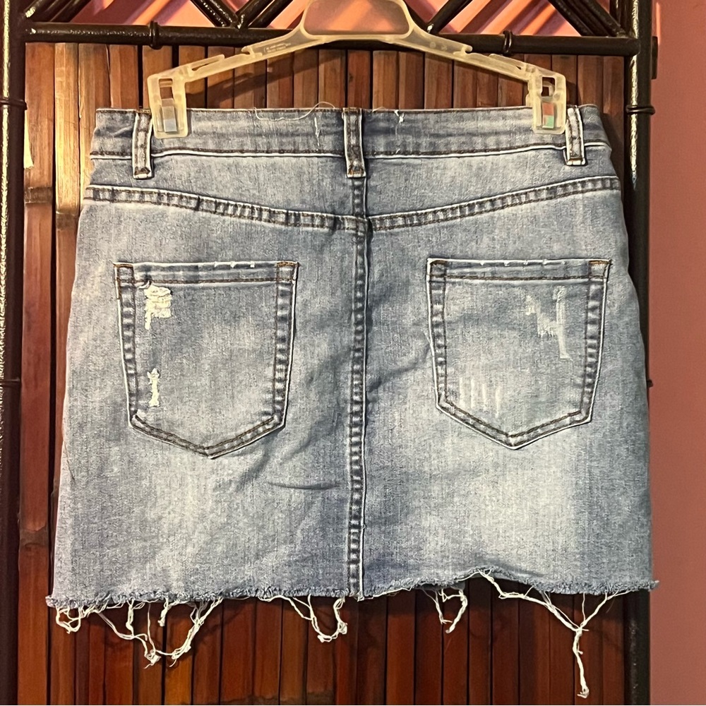 Angel Kiss Denim Distressed Skirt with Floral Embroidery - Picture 2 of 4
